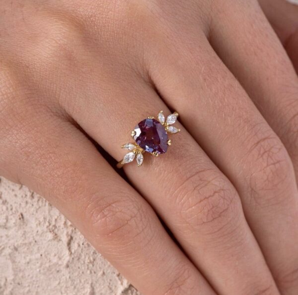 Unique Alexandrite Engagement Ring, June Birthstone Birthday Gift for Her, Christmas Anniversary Women Gift, Art Deco Vintage Gold Jewellery